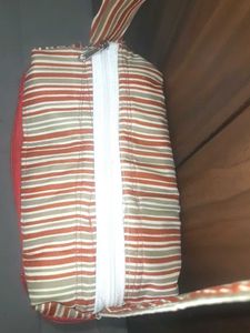 sling bag. new Without Tag,