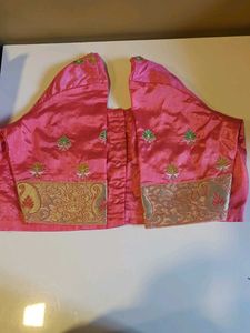 Peach saree with flower design