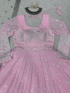 Brand New Video Add Trendy Heavy Gown