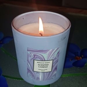 Miniso Scented Candle - Vanilla Latte 150 gm