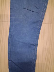 Light Wash blue Denim Skinny Jeans