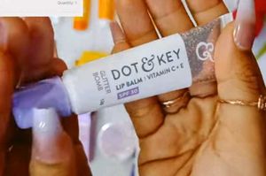 Dot &amp; Key Clay Mask