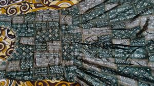 Patterned Maxi Dress