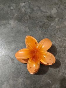 Korean Hibiscus Flowers Clutches Clips ( Pack Of 2