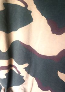 🌟🏵️camouflage T-Shirt 44 inches chest size🌟