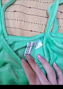 H&amp;m Green Crop Top