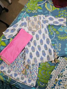 Floral Print Salwar Kameez Suit