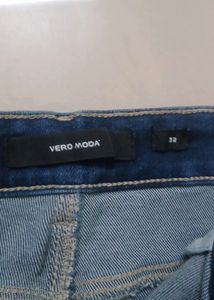 New Ripped Ankle Length Jean