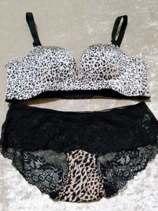 Black &amp; Gold Lingerie Set