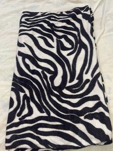 Extremely soft woolen stoll