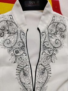 Elegant Embroidered Kurta