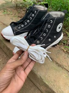 Converse (only 10 times used)