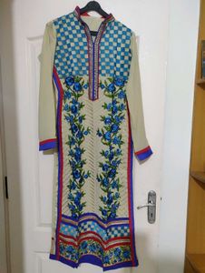 Beautiful Kurti Set Rarely Used