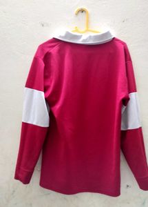 Red T-shirt With Collar