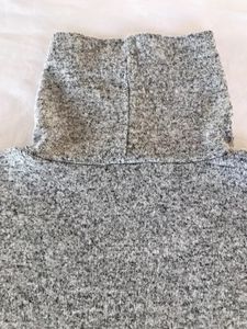 Zara youth small long sleeve turtle neck Grey