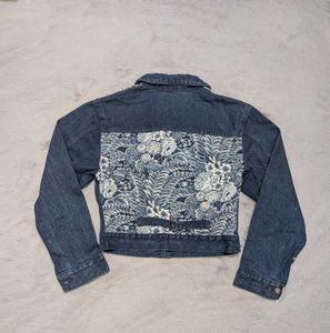 🫠VTG Ralph Lauren Floral  denim jacket.