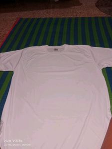 White Tshirt
