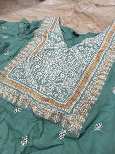 Beautiful And Comfortable Suit Set