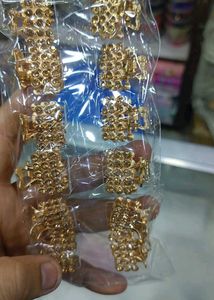 2 Pearl &amp; Gold Studded Mini Hair Clutcher Combo