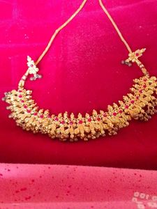 Vintage Gold Tone Necklace