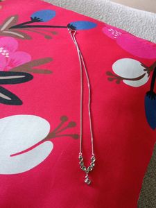 Elegant Silver looking Necklace