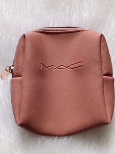 Mac Pouch ♥️💕