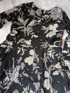 Elegant Floral Kurta Set