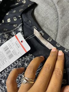 Black Kurti