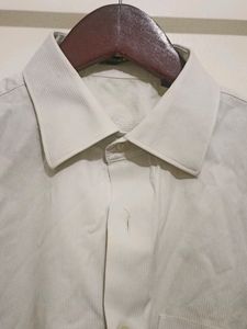 Off-white Shirt