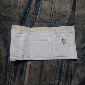 Van&#39;s Wallet ✨