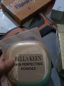 Bella Compact Powder