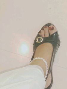 Black Sandal