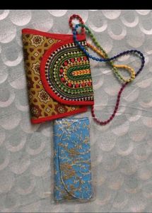 Embroidered Clutch Set(combo Of 2)