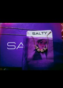 Salty Neckpiece