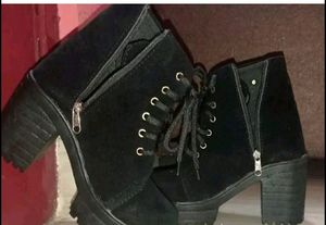Black 👢 Boots