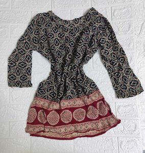 Patterned Long Sleeve Short Kurta