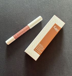 Kay Beauty Metallic Eyeshadow Stick Pencil