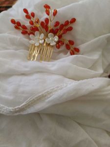 Red &amp; White Beaded Hair Comb