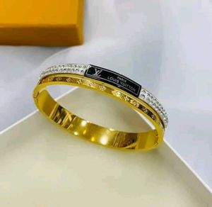 Anti Tarnish Bracelet Brand Inspired