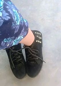 Black Boots