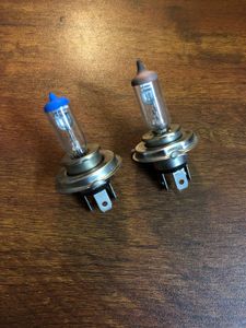 2 Halogin Bulb Only One Filament Burn Second Is Wo