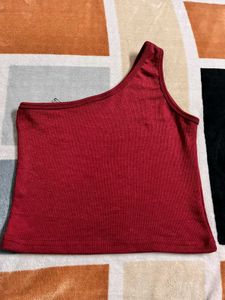 2 Crop Tops