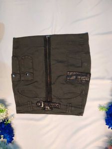 Denim Skirt With Multiple Pockets