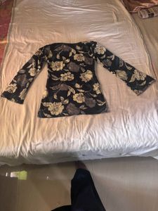 KURTI WITH BELL BOTTOM SLEEVES