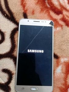 Samsung Galaxy J7 2016