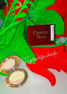 Charlotte Tilbury Mini Airbrush Compact