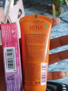 MyGlamm Lipgloss &amp; Lotus Sunscreen