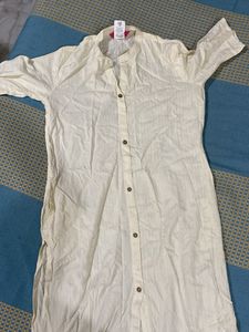 white kurta with pocket