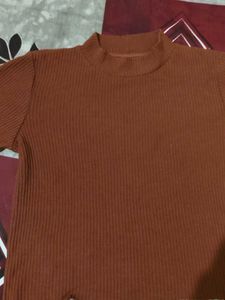 Brown Full sleeve Ribbed Mock Neck Top