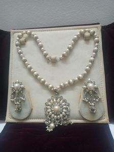 White Pearl Necklace With Pair Of Earings.
